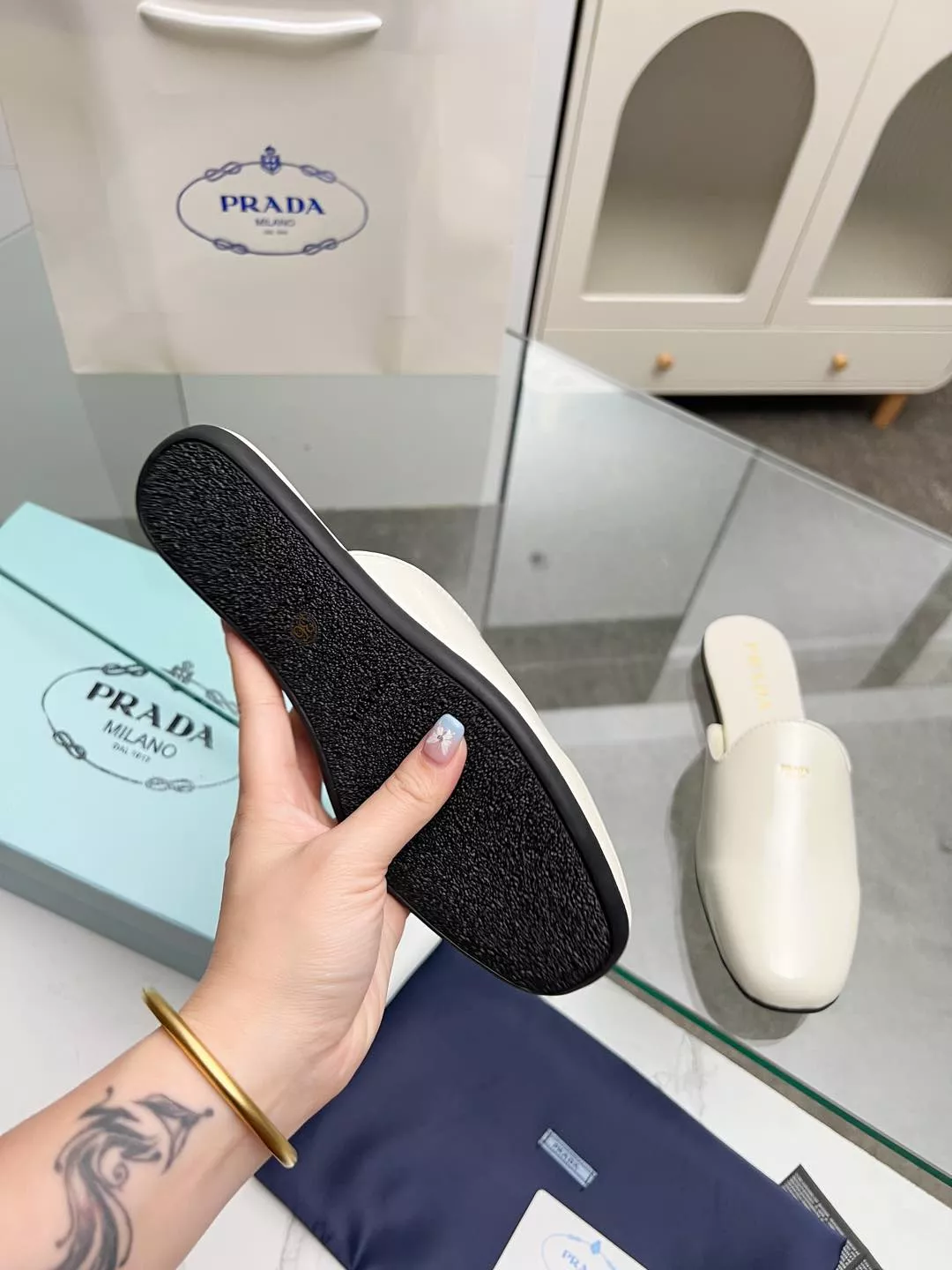 Prada Slippers For Women Durable 2543