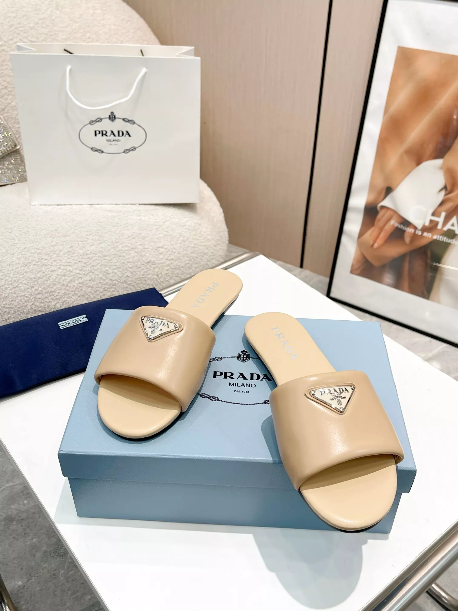 Prada Slippers For Women Durable 5515