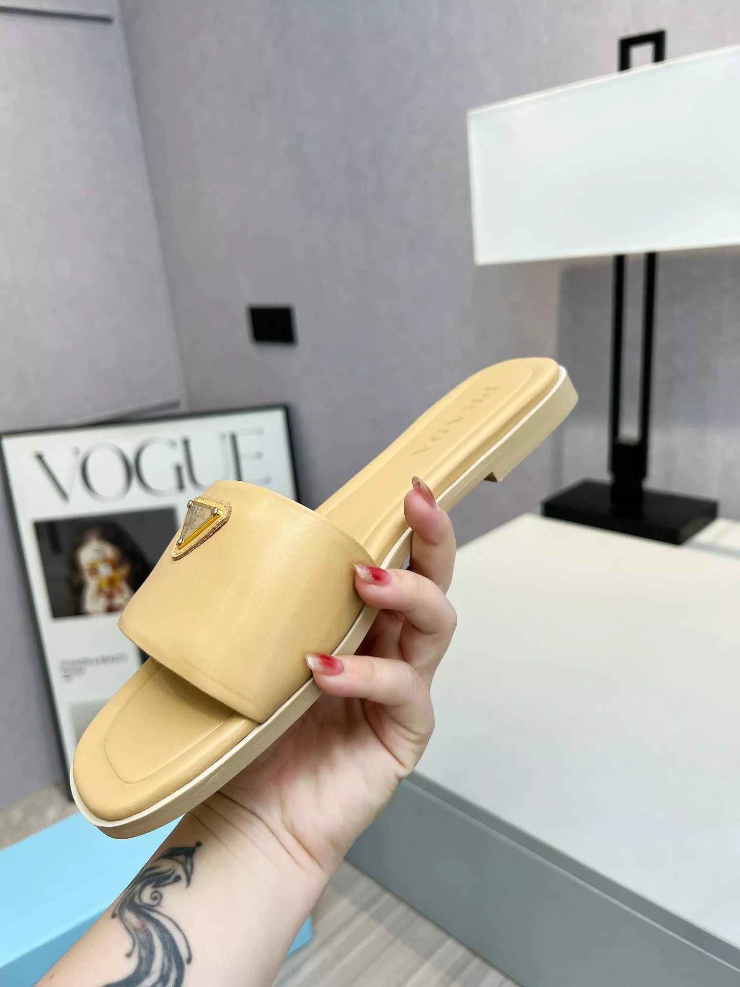 Prada Slippers For Women Flexible 7614