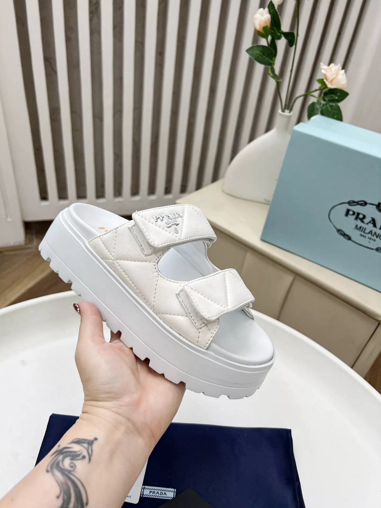 Prada Slippers For Women HighQuality 8293