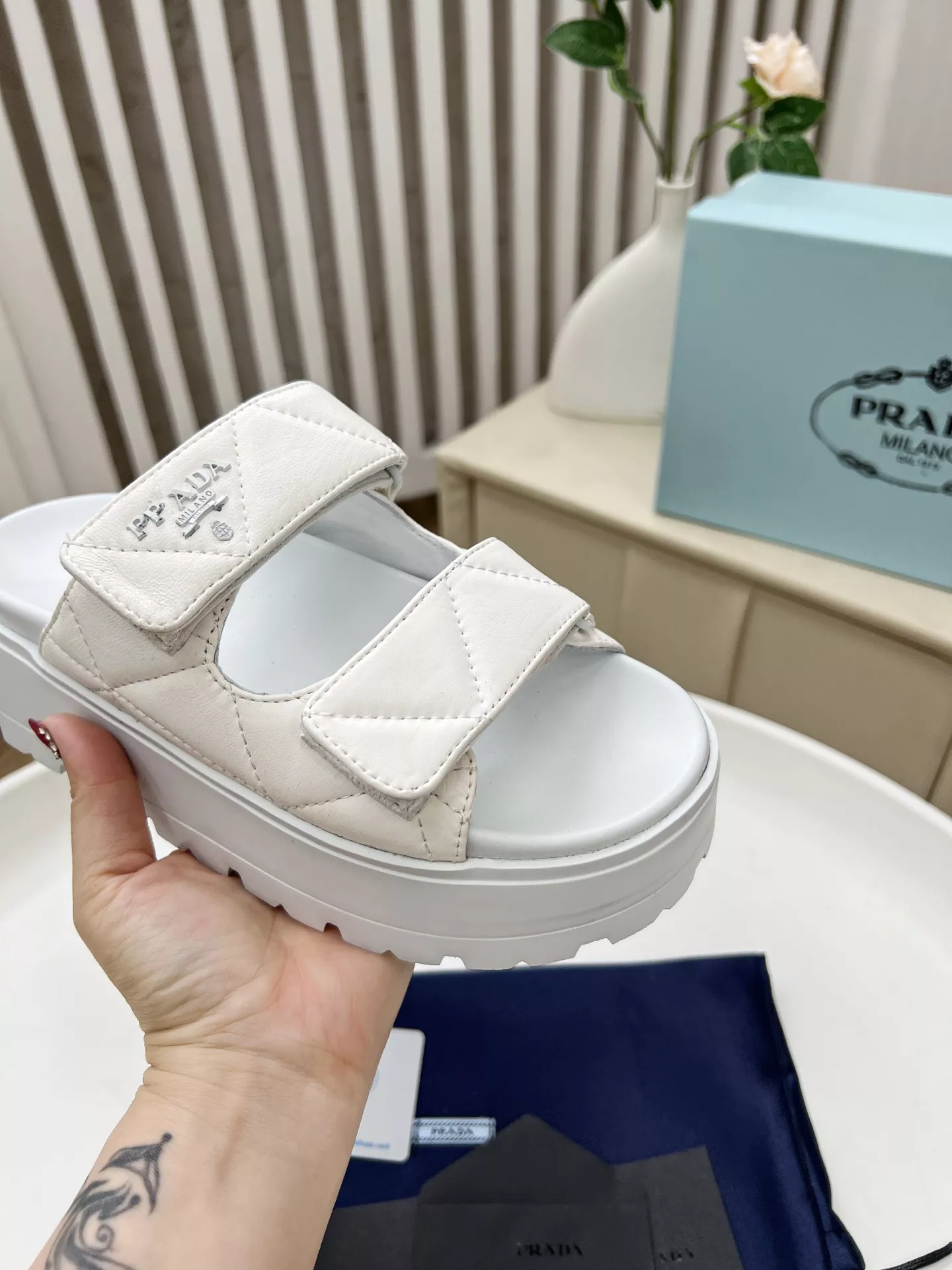 Prada Slippers For Women HighQuality 8293
