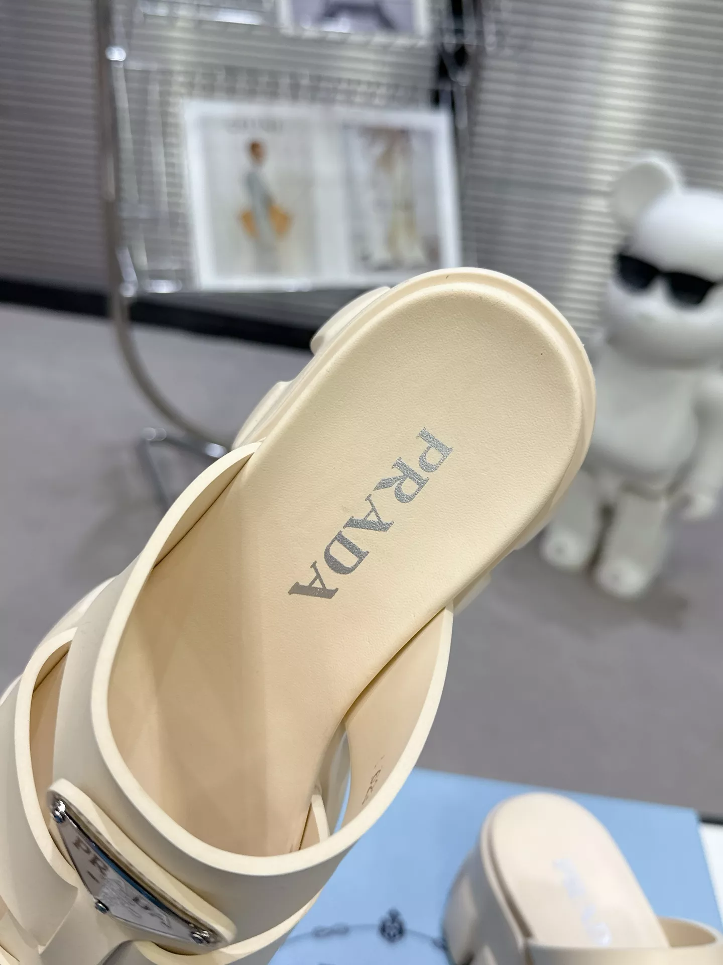 Prada Slippers For Women Minimalist 1151