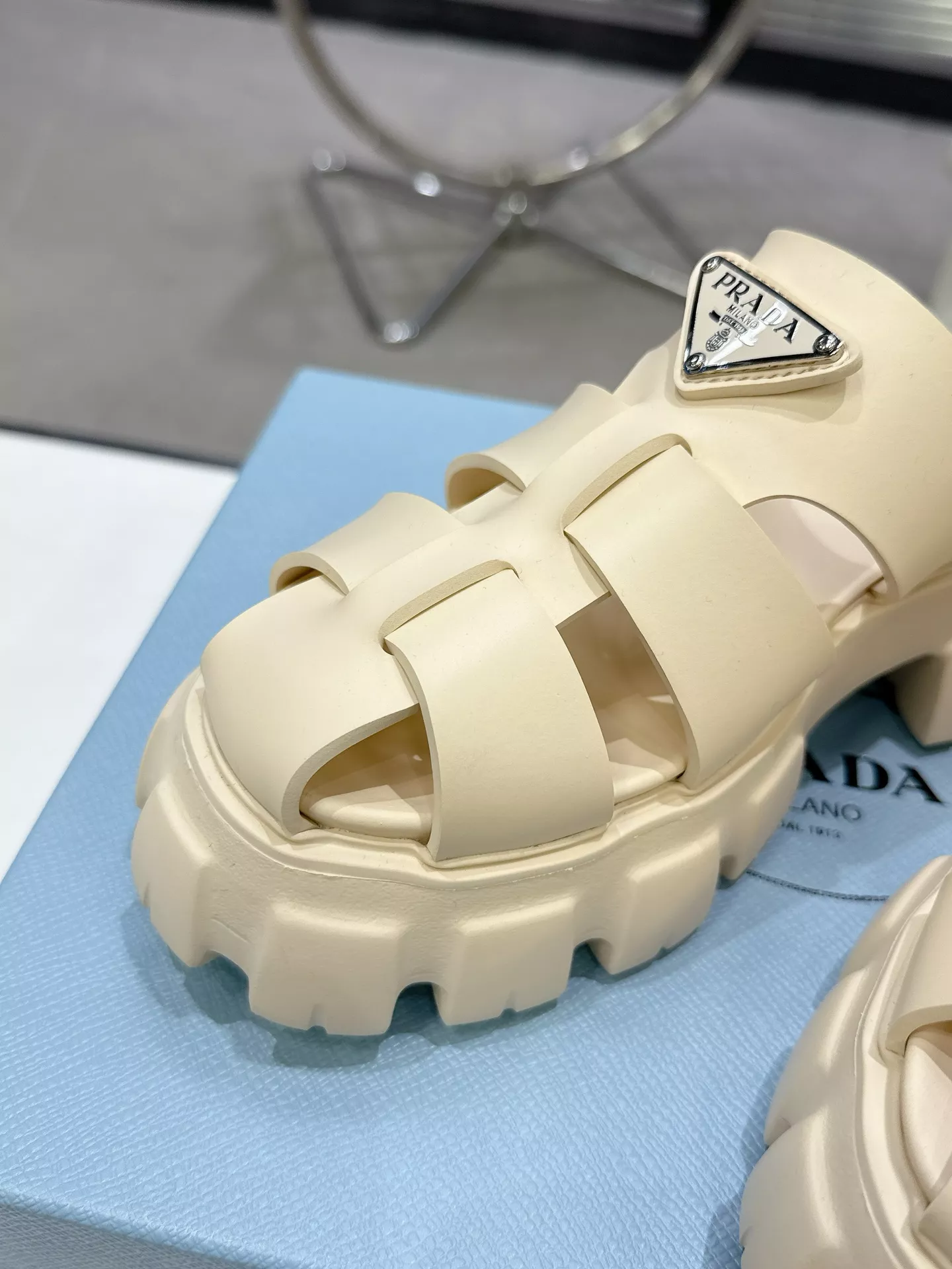 Prada Slippers For Women Minimalist 1151