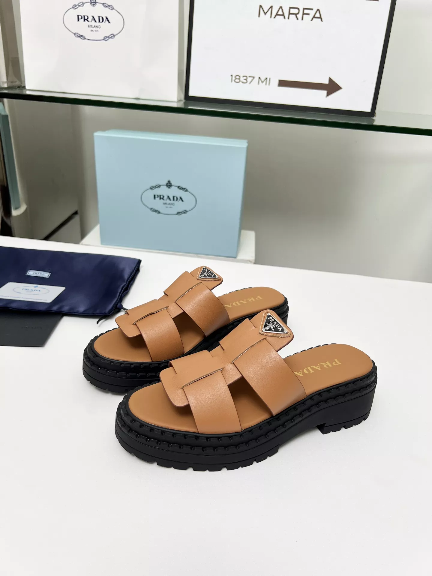Prada Slippers For Women Minimalist 6076