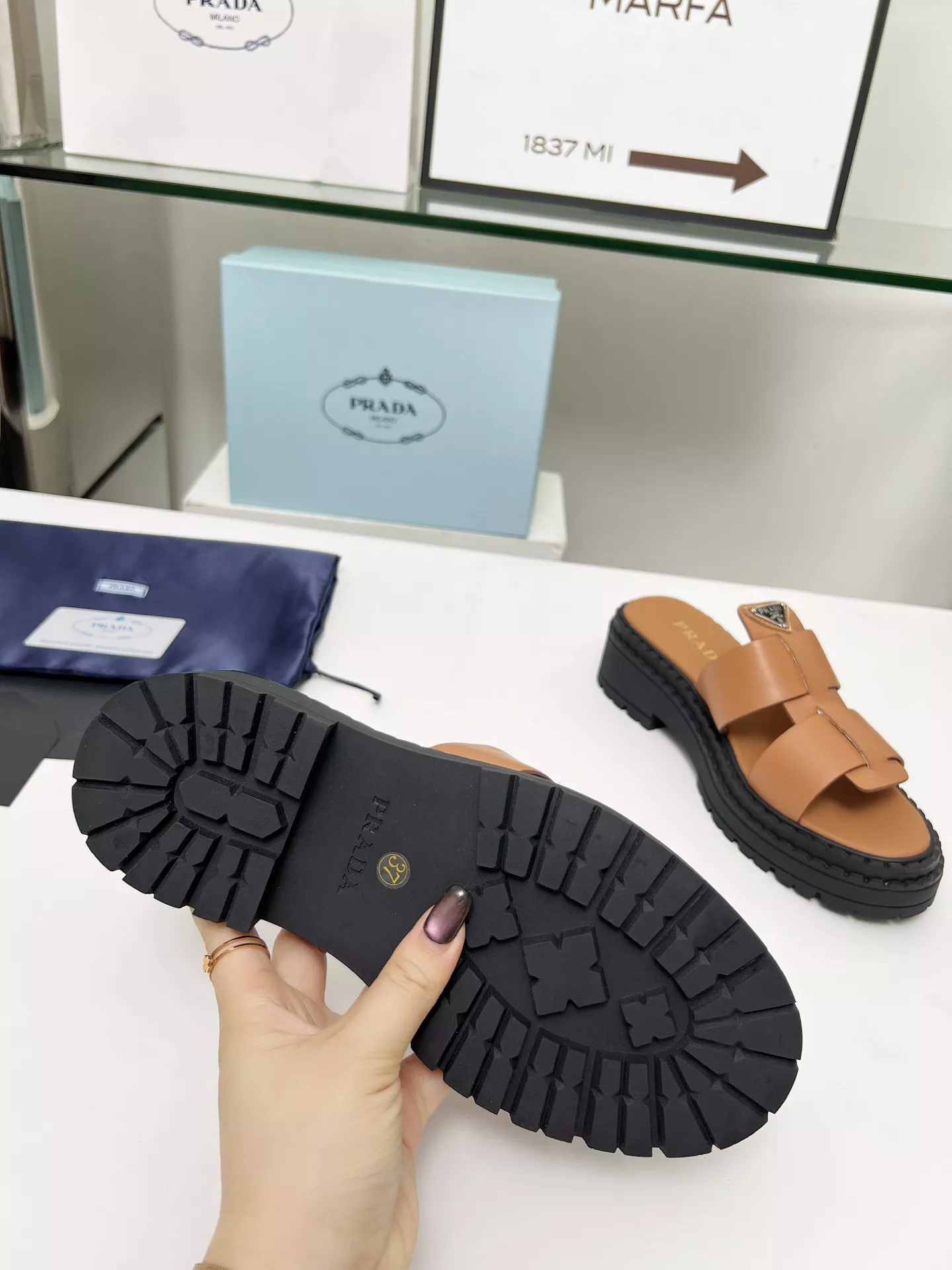 Prada Slippers For Women Minimalist 6076
