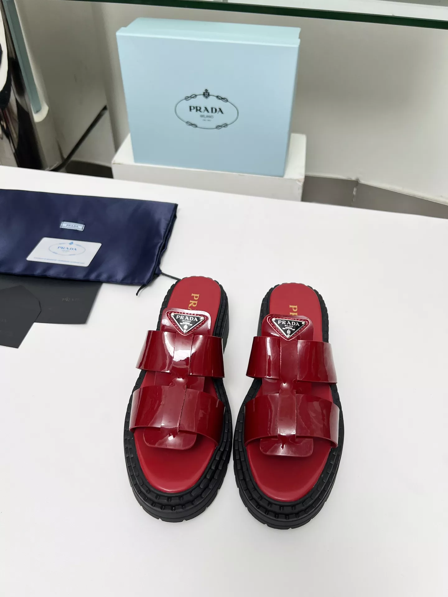 Prada Slippers For Women NewStyle 5351