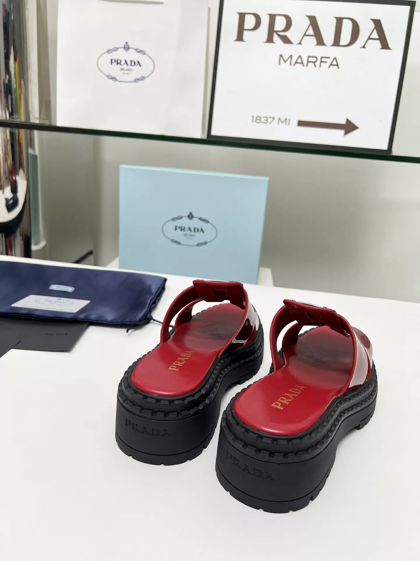 Prada Slippers For Women NewStyle 5351