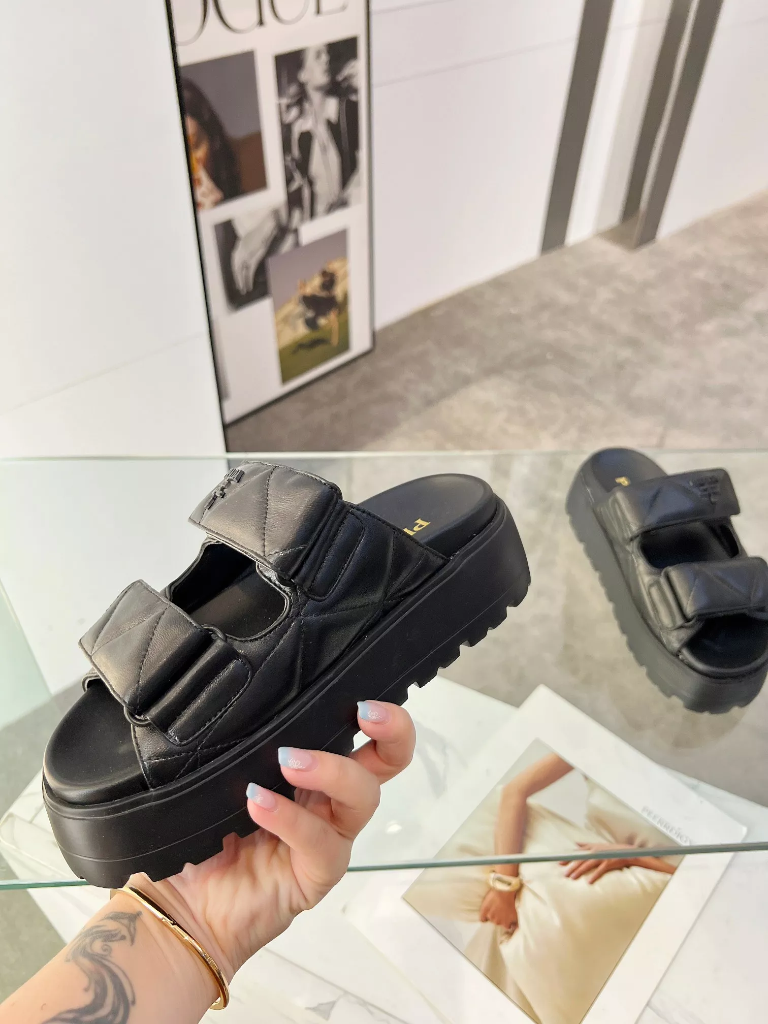 Prada Slippers For Women Popular 681