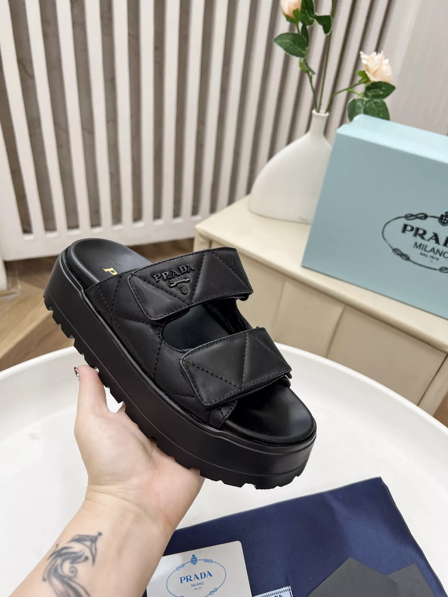 Prada Slippers For Women Soft 4705