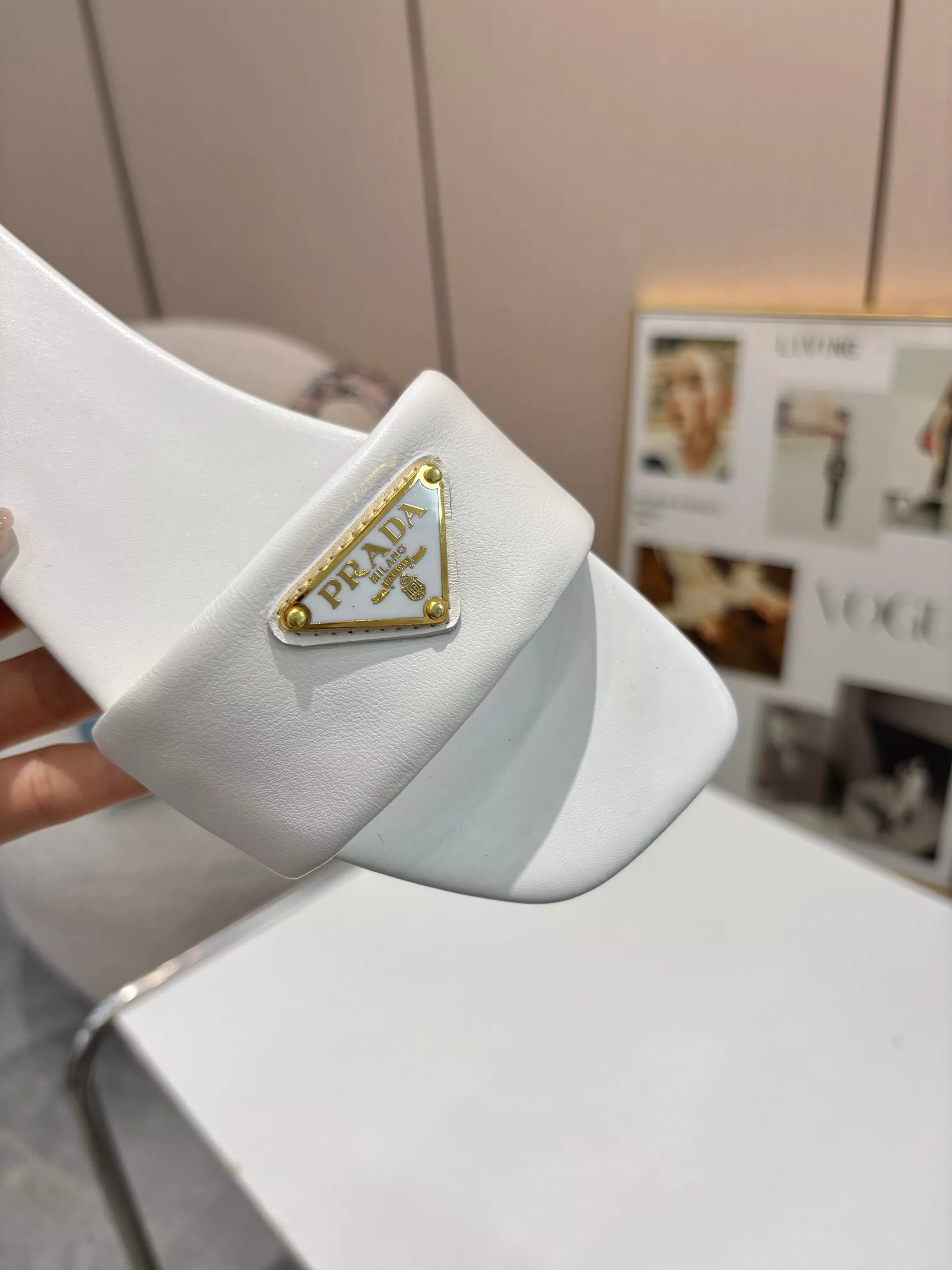 Prada Slippers For Women Soft 9969