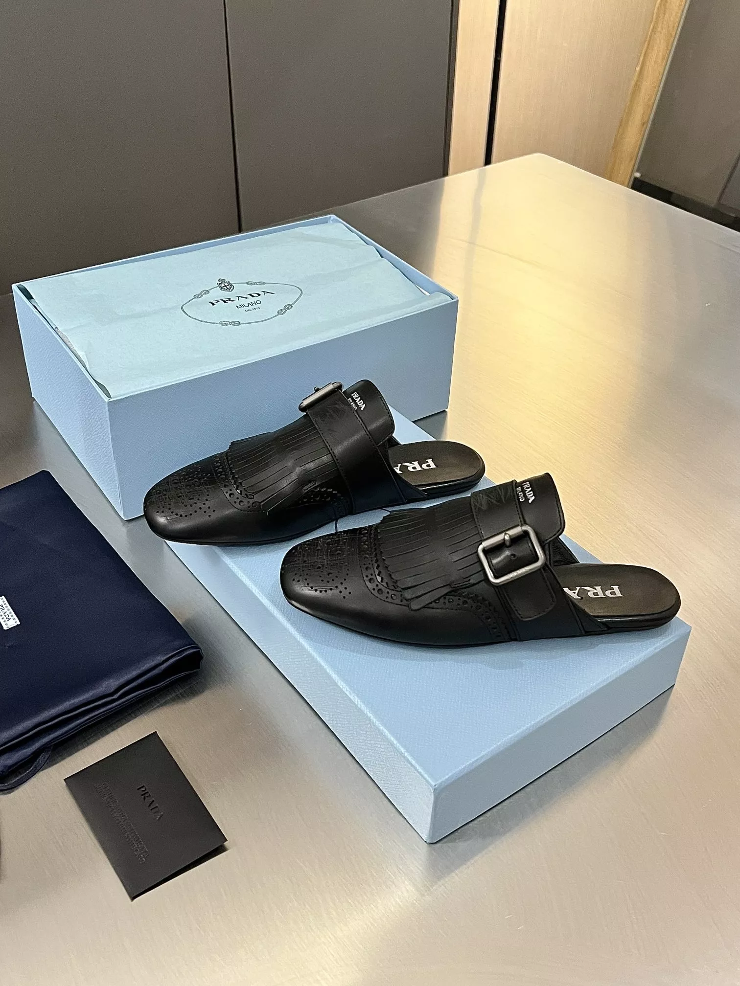 Prada Slippers For Women Timeless 4414
