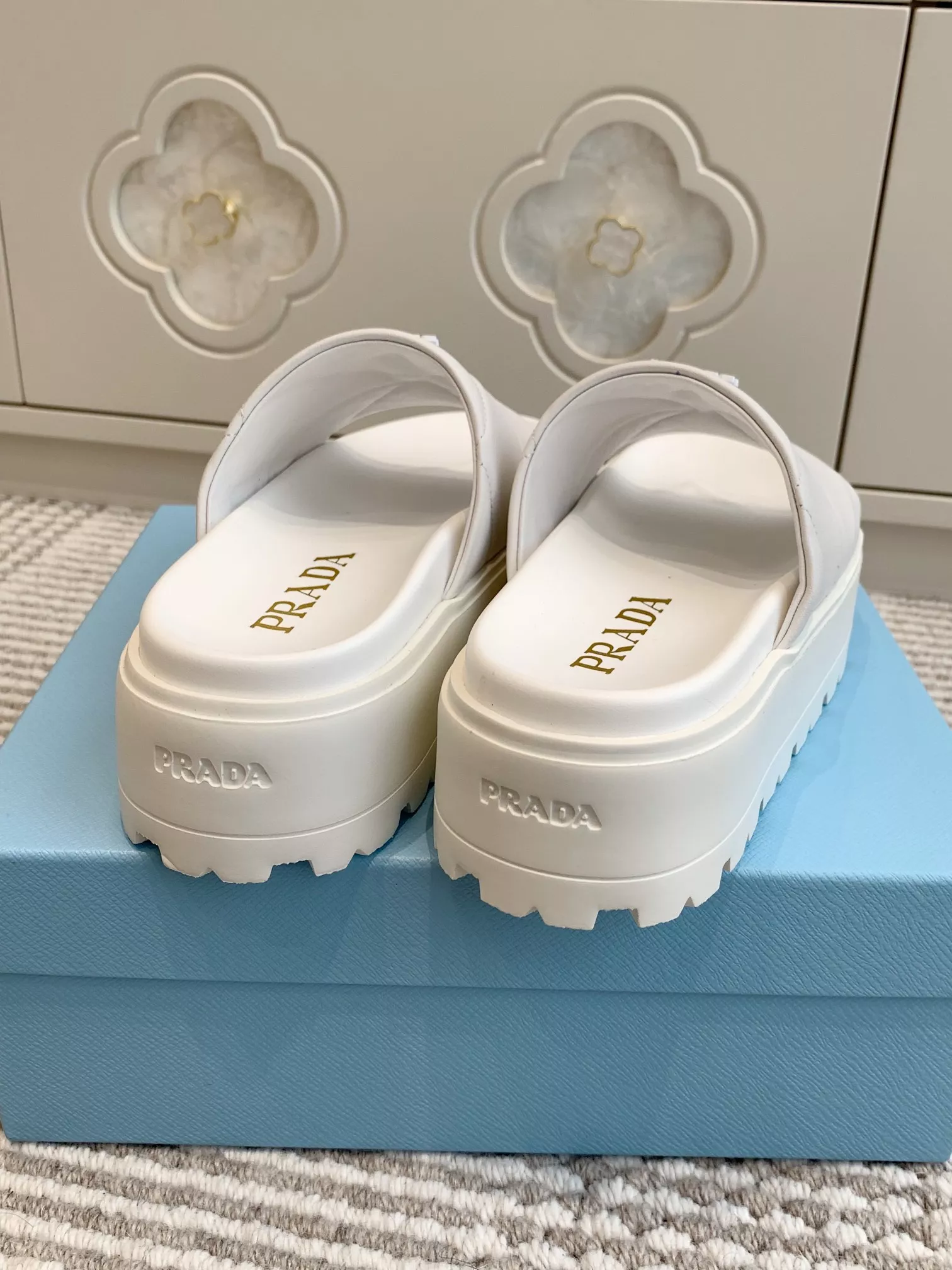 Prada Slippers For Women Trendy 4943