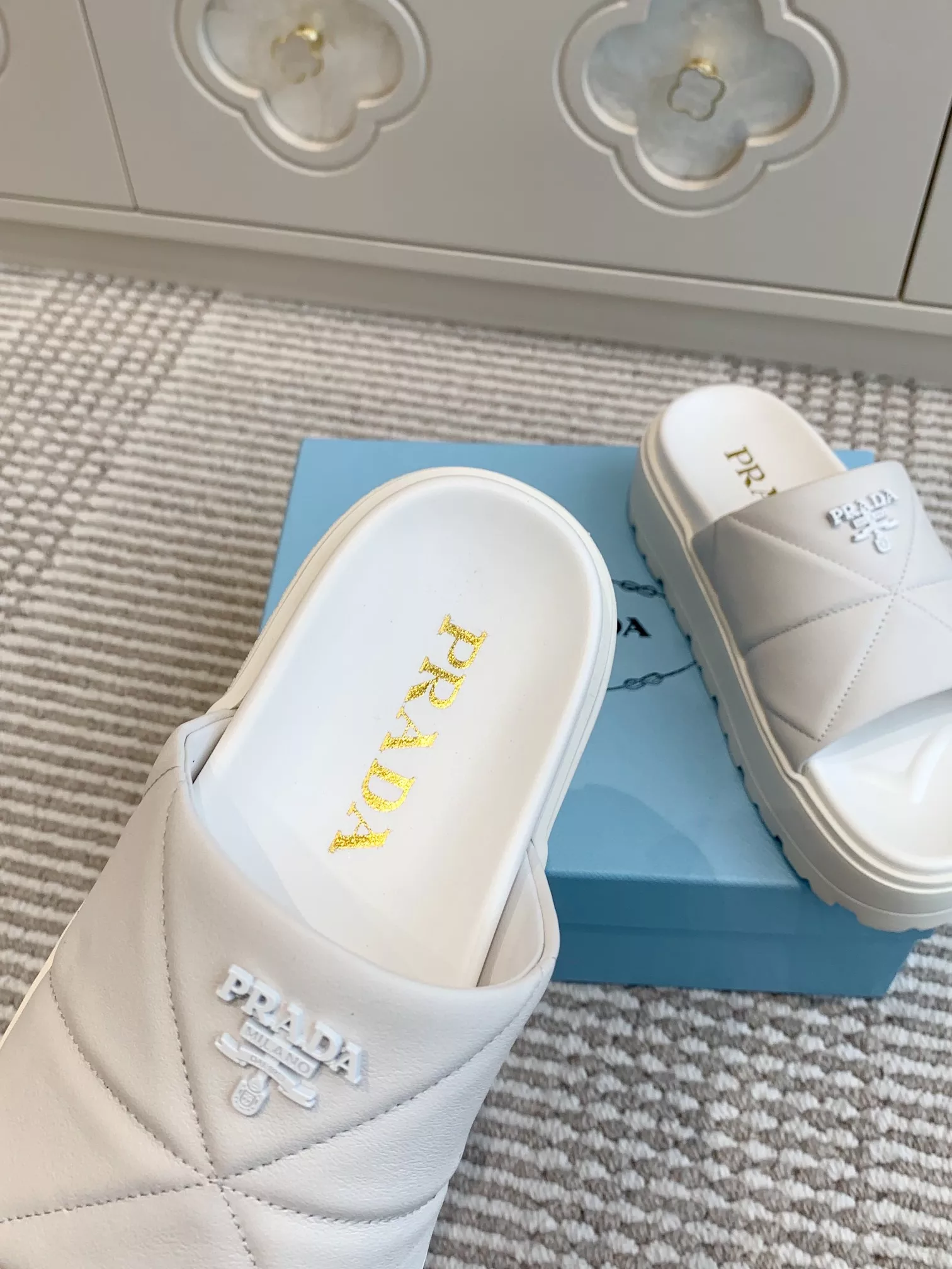 Prada Slippers For Women Trendy 4943