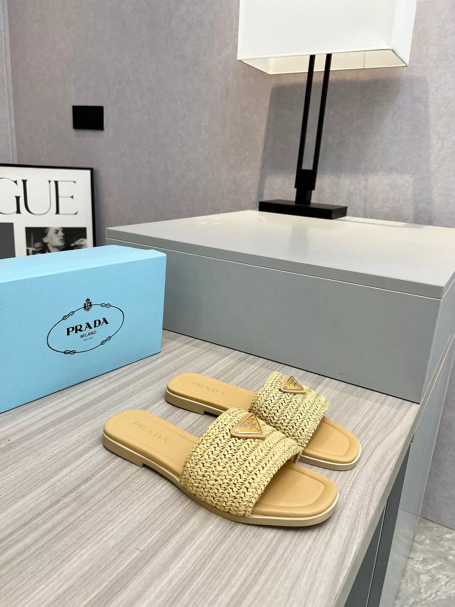 Prada Slippers For Women Vibrant 2165