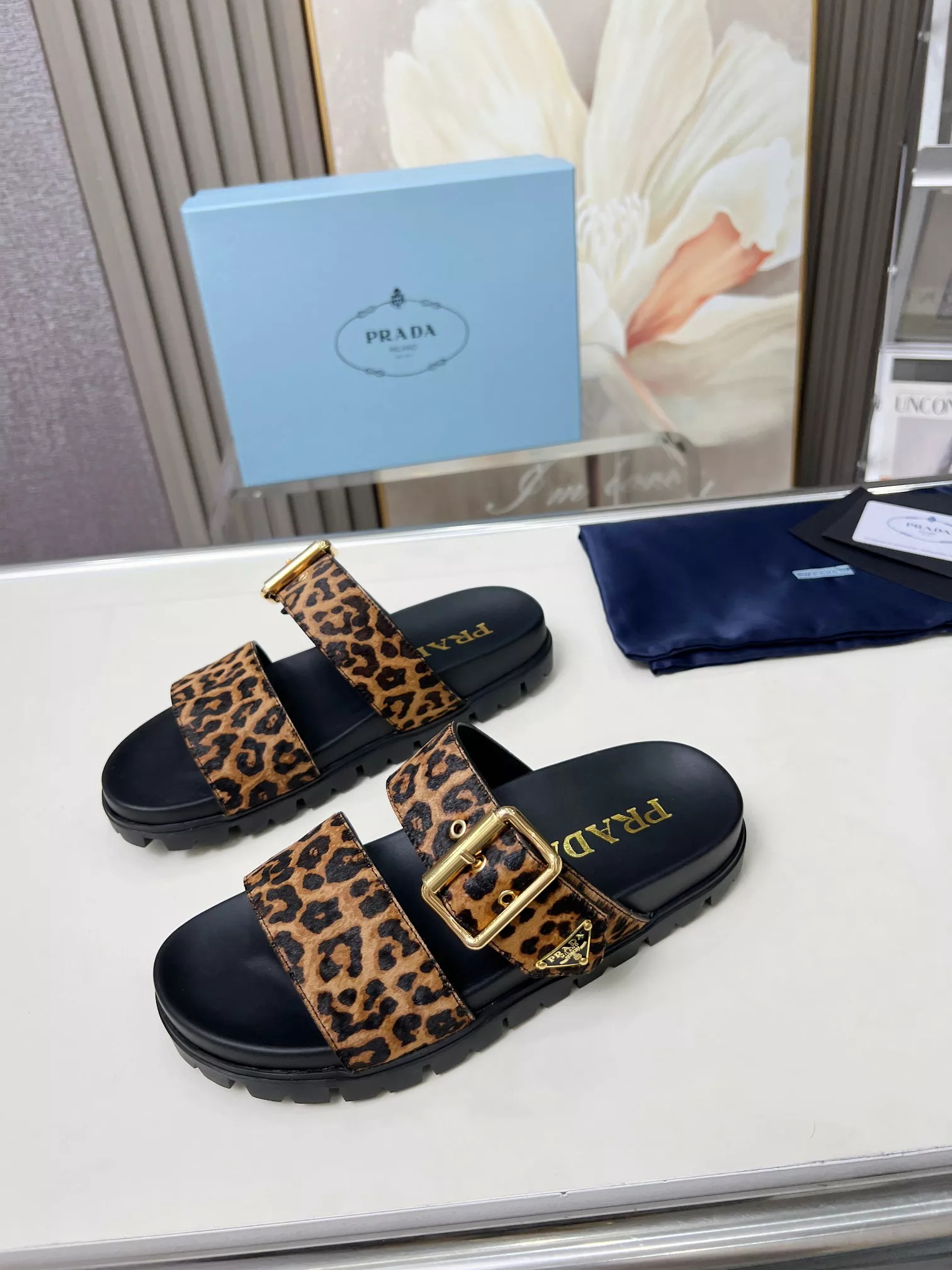 Prada Slippers For Women WellDesigned 3225