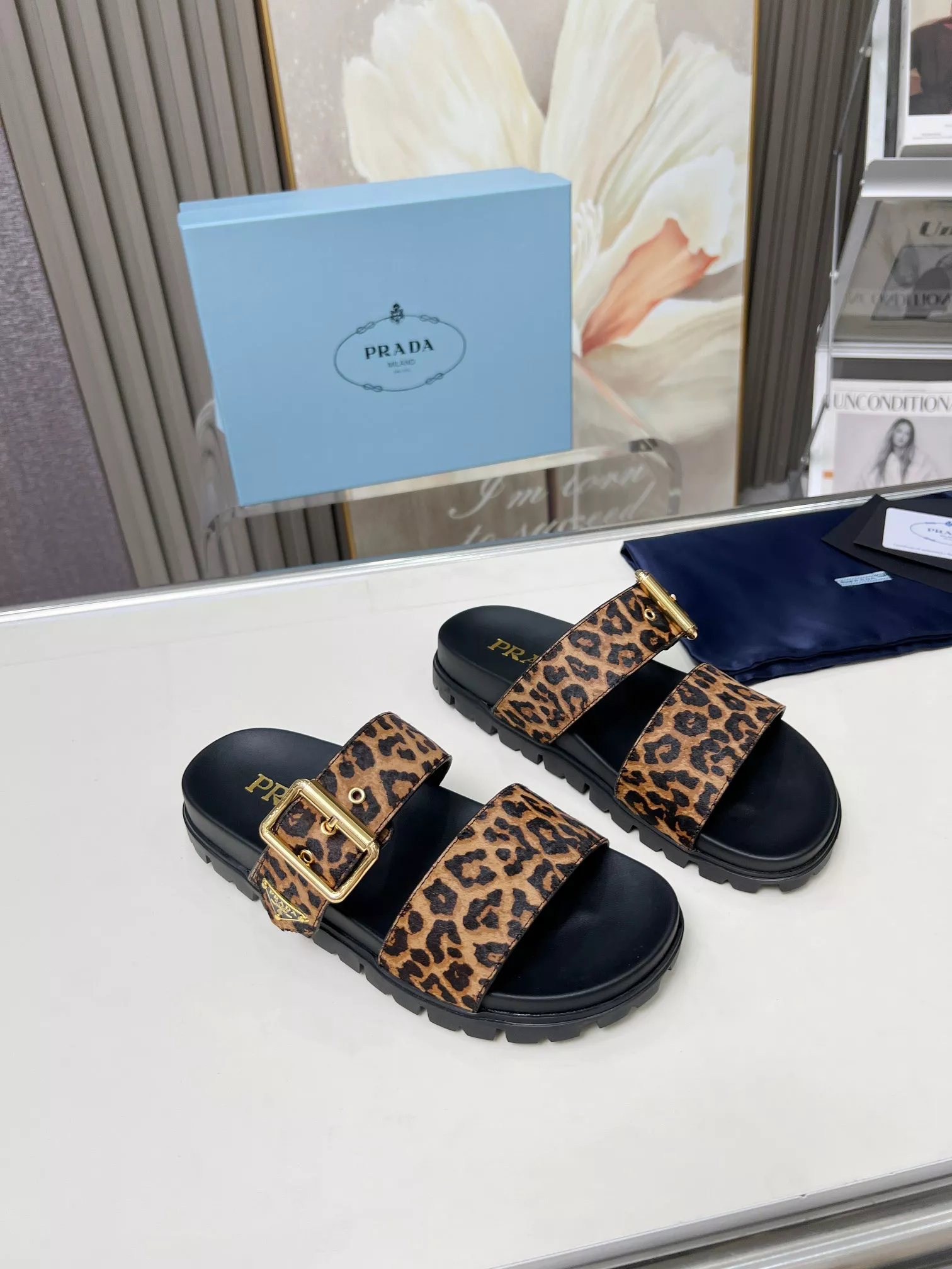 Prada Slippers For Women WellDesigned 3225
