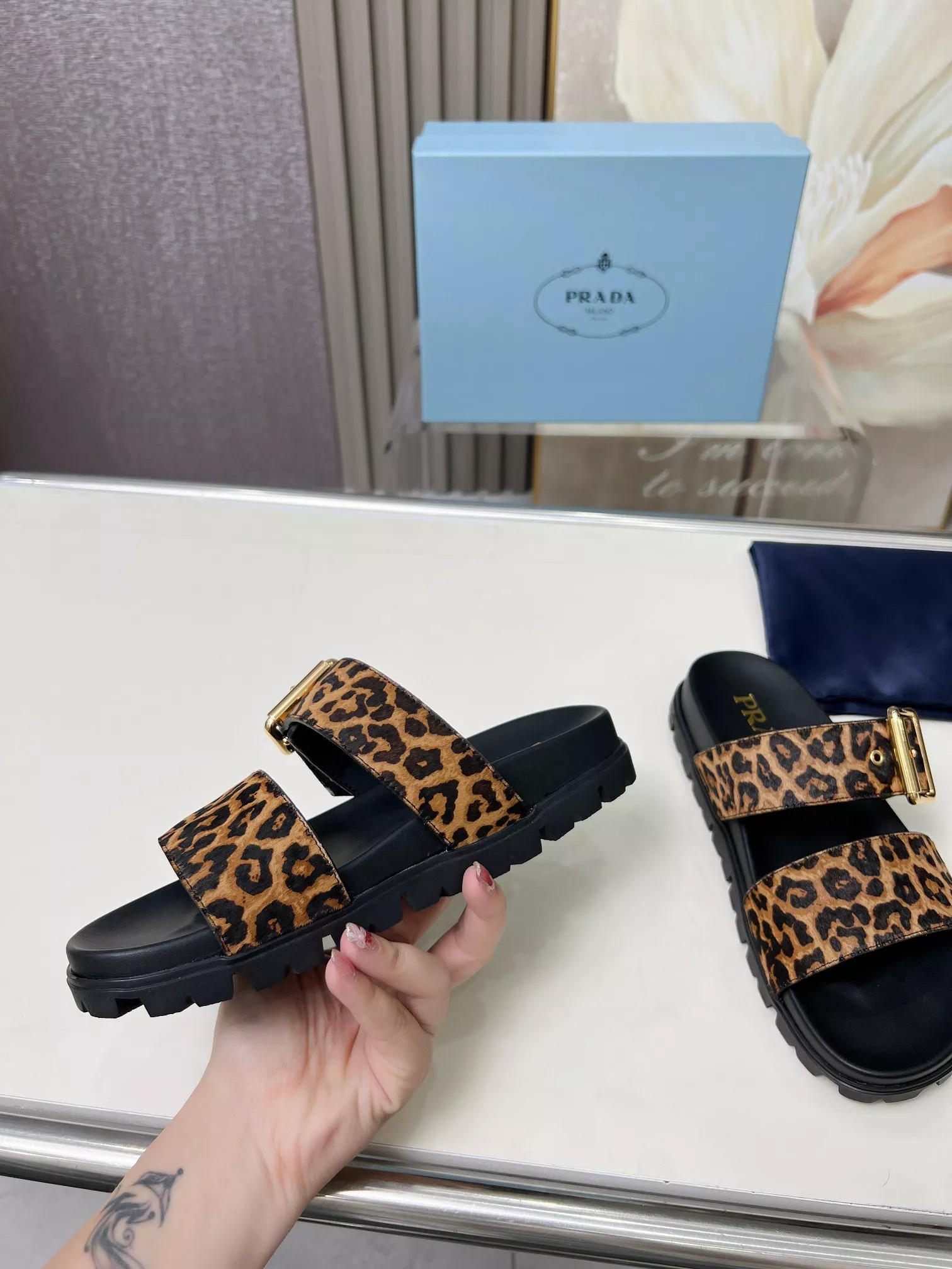 Prada Slippers For Women WellDesigned 3225