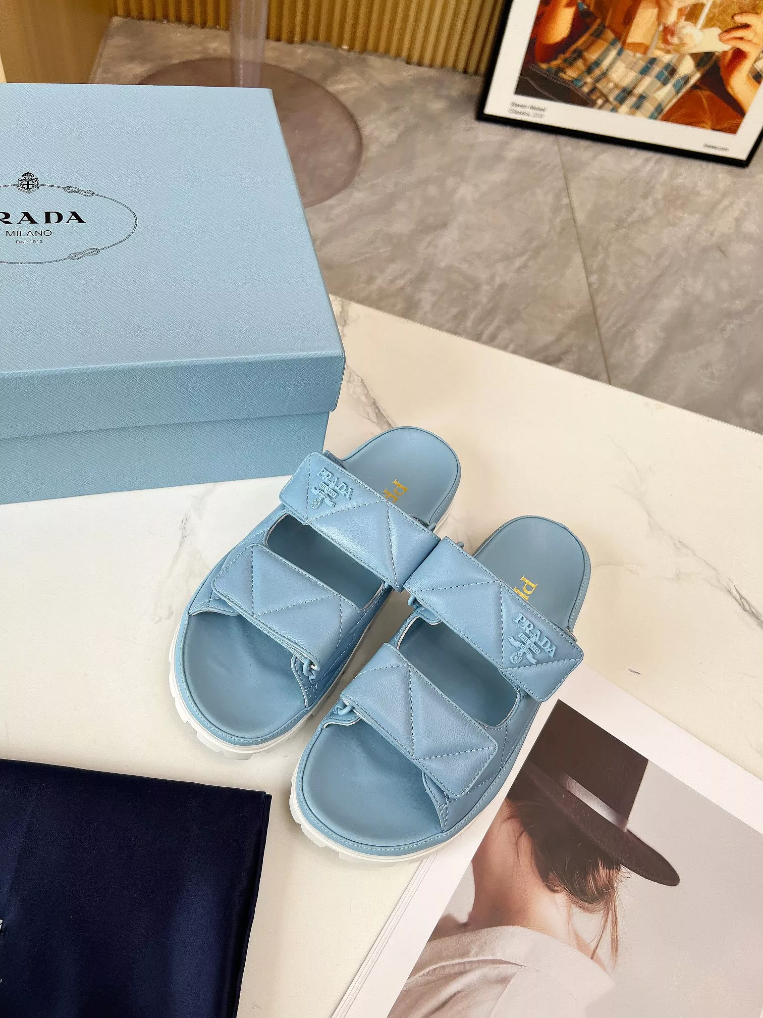 Prada Slippers For Women WellDesigned 8081