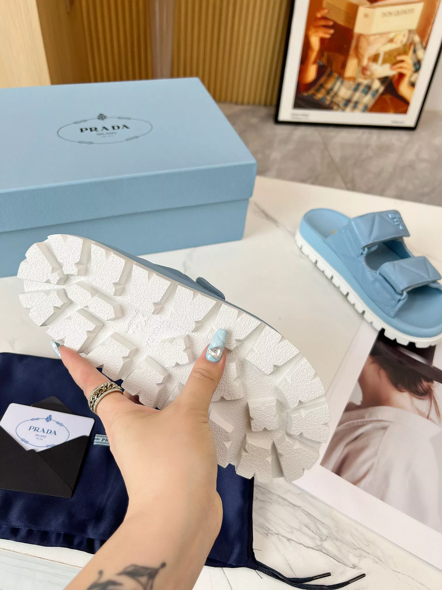 Prada Slippers For Women WellDesigned 8081