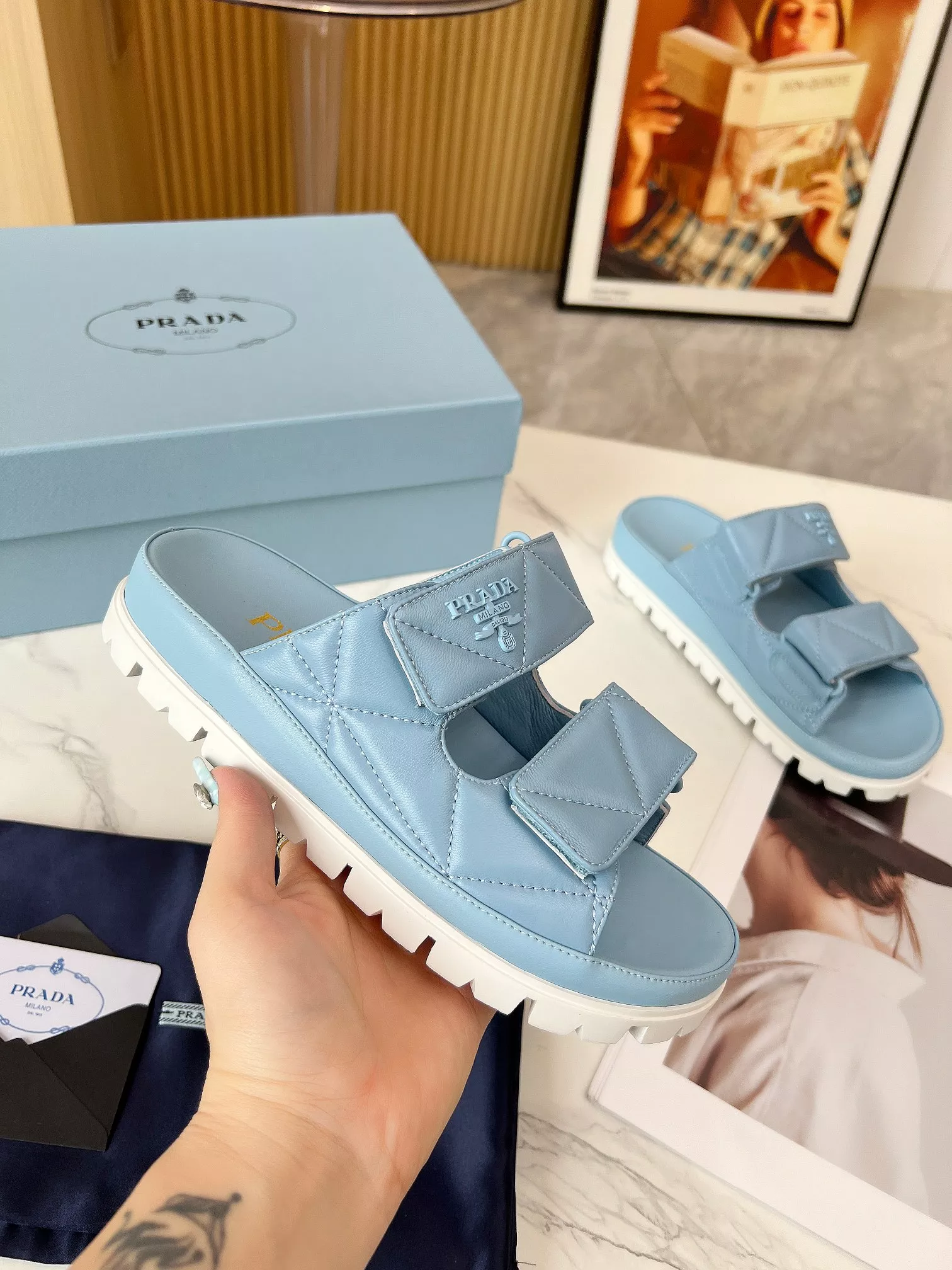 Prada Slippers For Women WellDesigned 8081