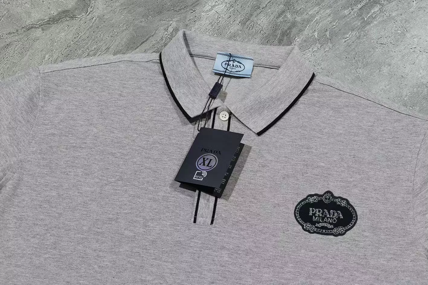 Prada T-Shirts Short Sleeved For Men Affordable 8164