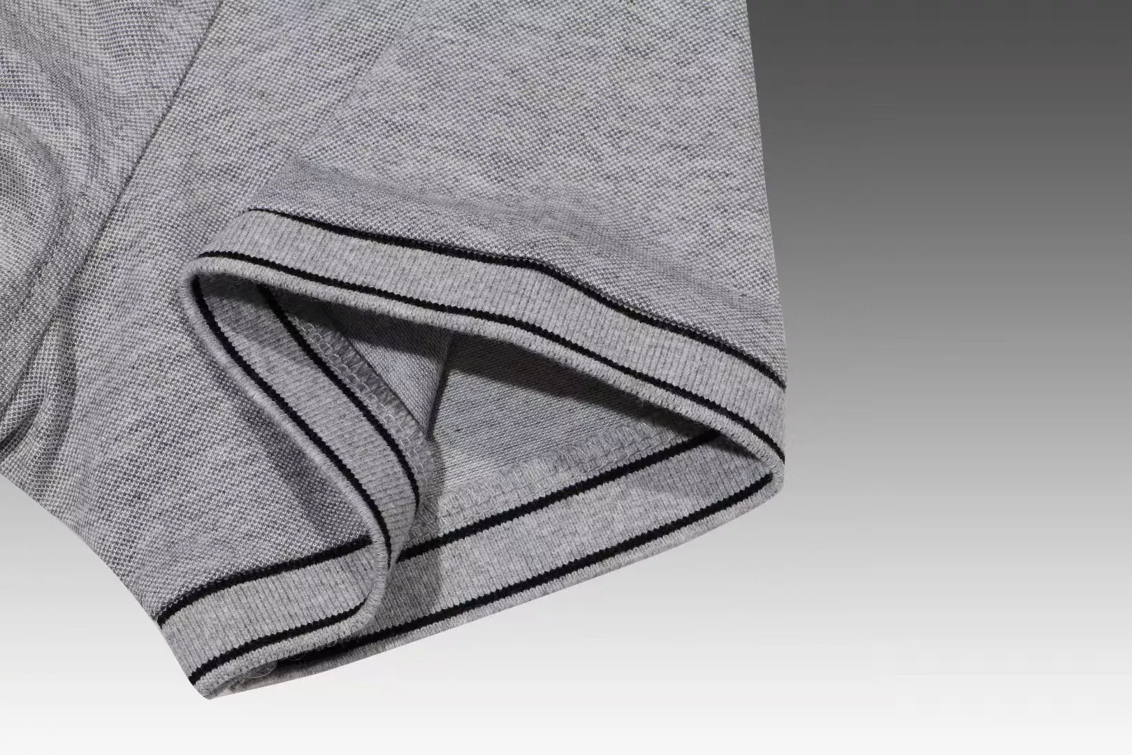 Prada T-Shirts Short Sleeved For Men Affordable 8164