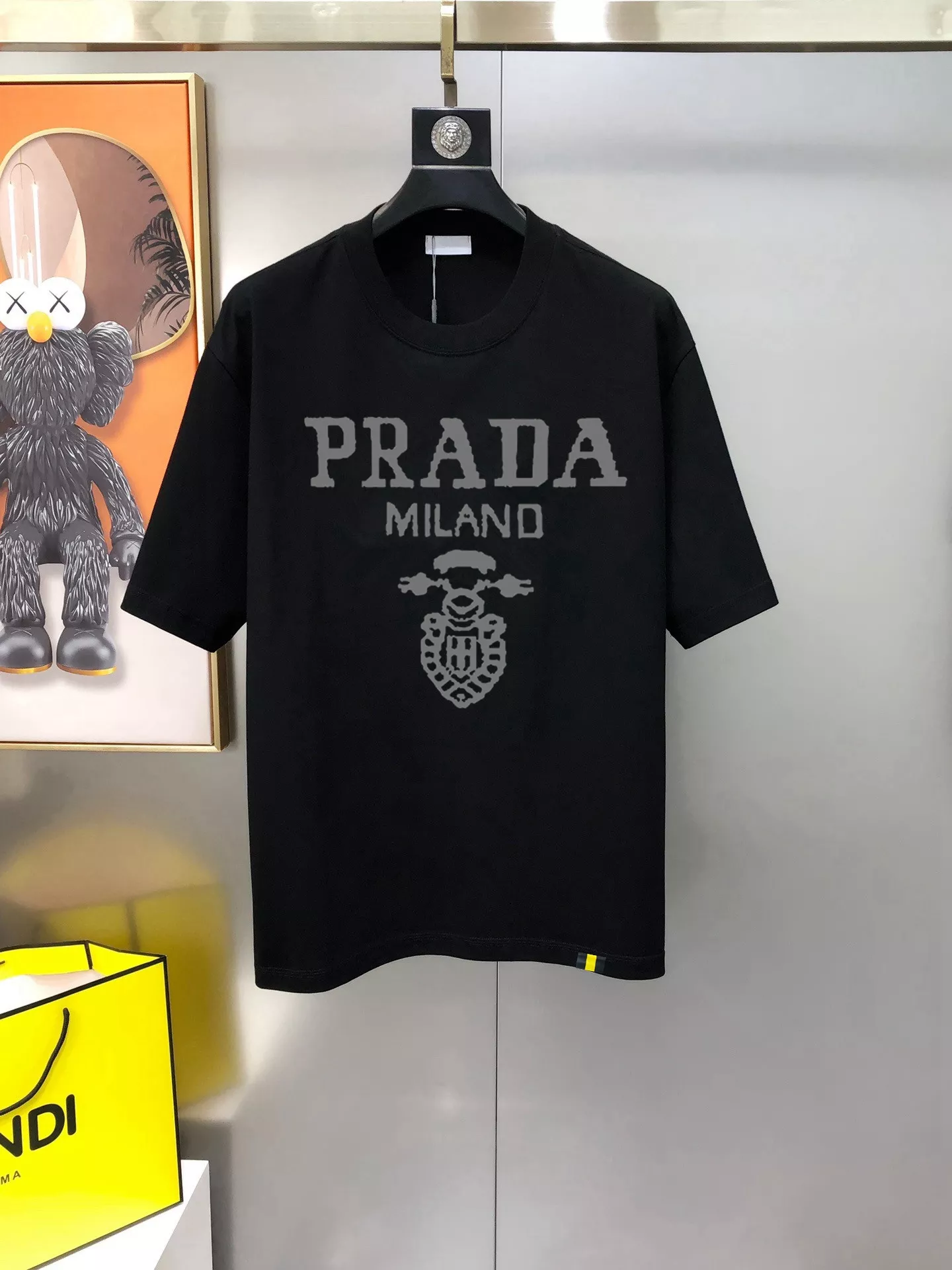 Prada T-Shirts Short Sleeved For Men Durable 2501