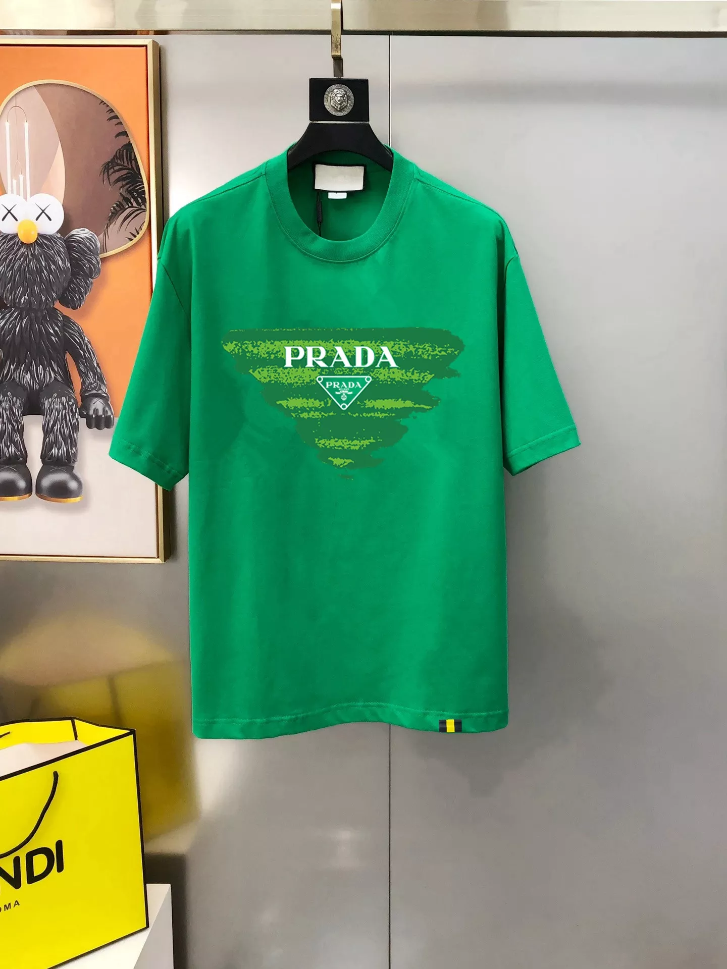 Prada T-Shirts Short Sleeved For Men Durable 6810