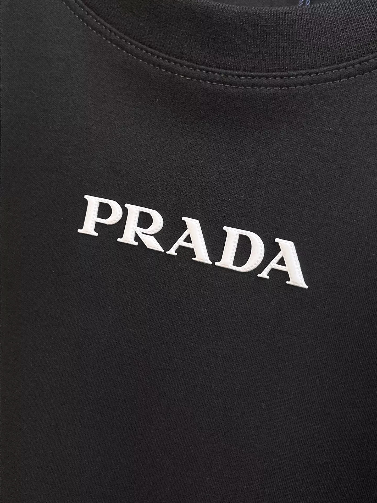 Prada T-Shirts Short Sleeved For Men Durable 8669