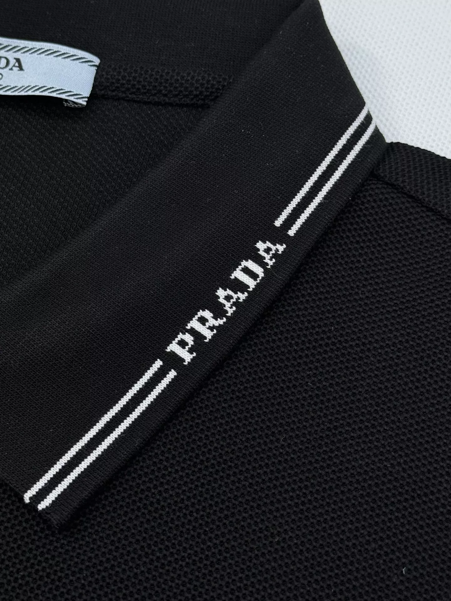 Prada T-Shirts Short Sleeved For Men Functional 1463