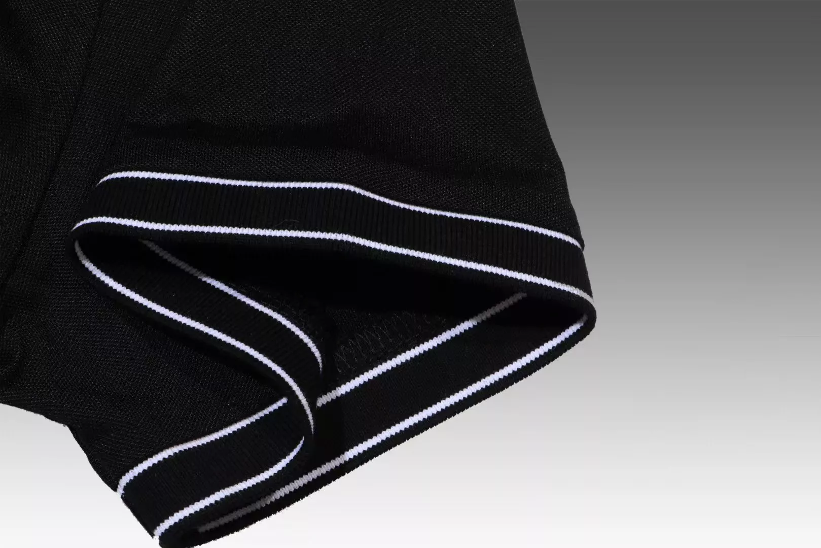 Prada T-Shirts Short Sleeved For Men Lightweight 2266