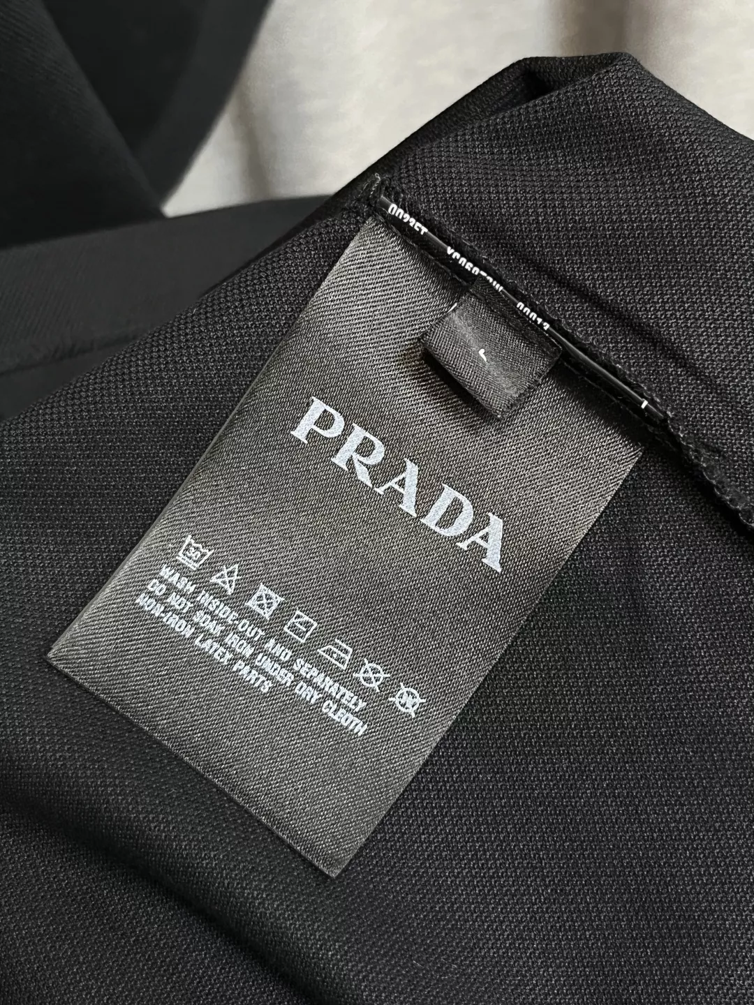 Prada T-Shirts Short Sleeved For Men NewStyle 5211