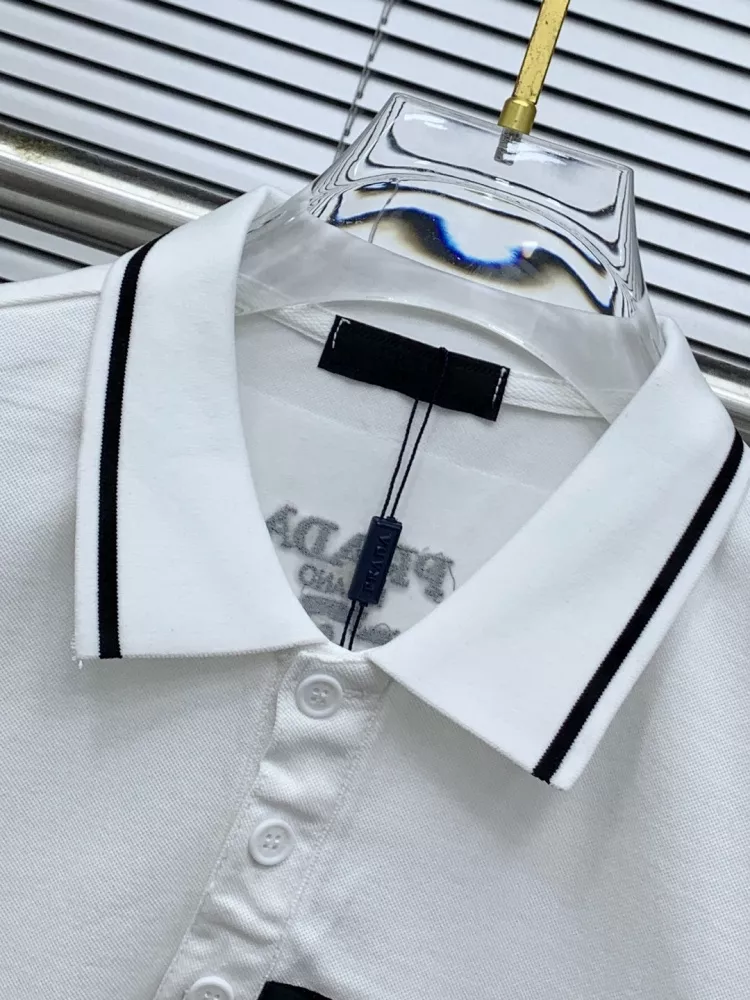 Prada T-Shirts Short Sleeved For Men Sophisticated 9458