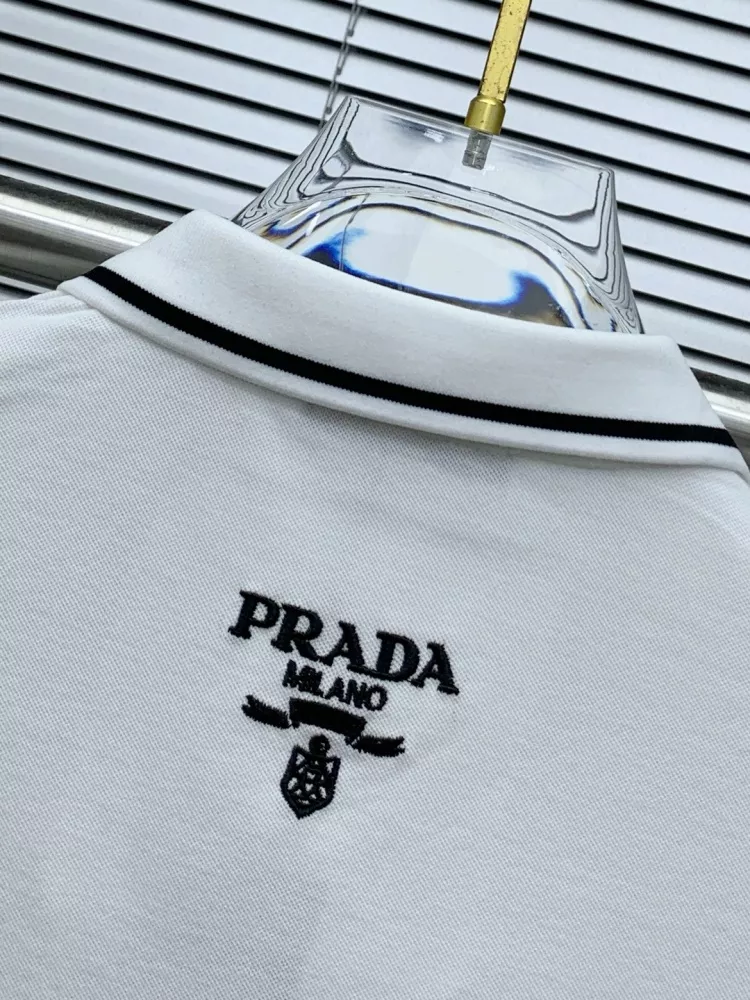 Prada T-Shirts Short Sleeved For Men Sophisticated 9458