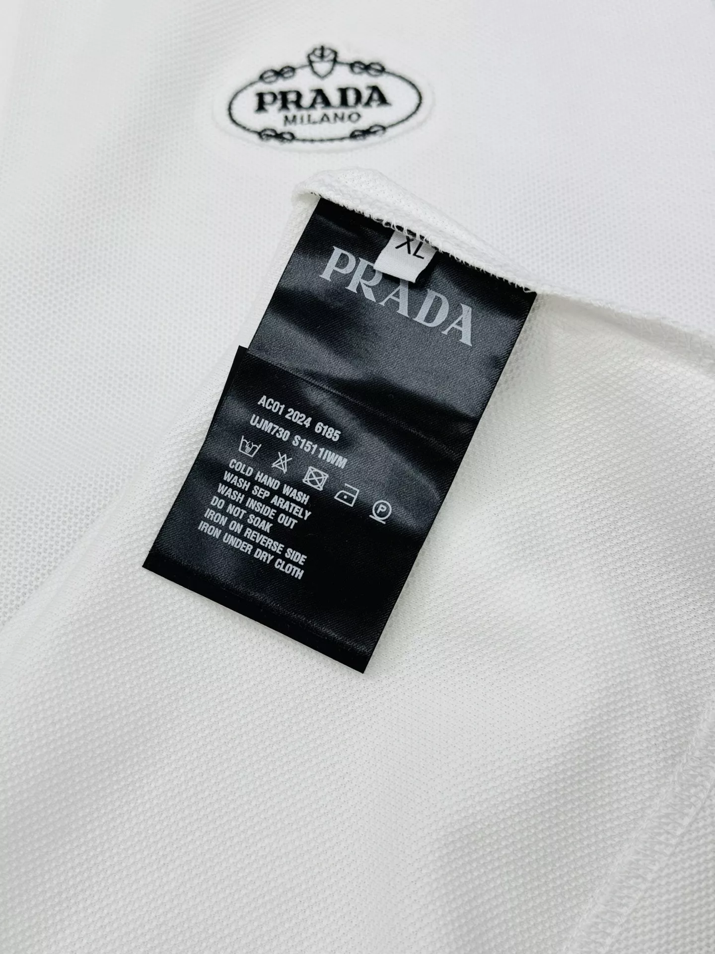 Prada T-Shirts Short Sleeved For Men Vibrant 5485