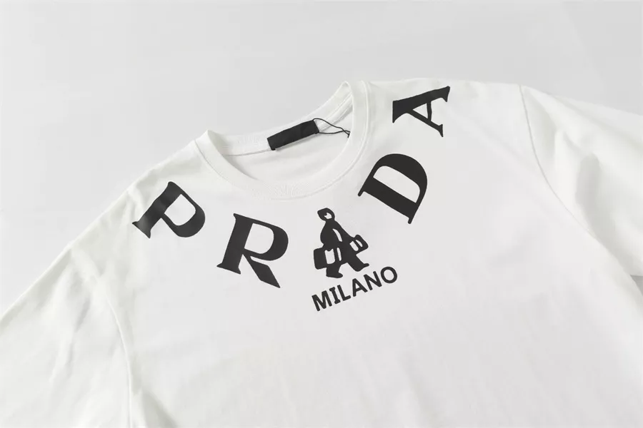Prada T-Shirts Short Sleeved For Unisex Fashionable 6852