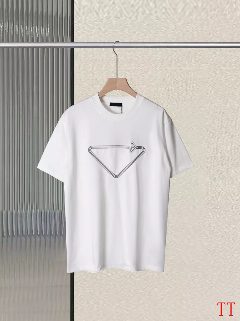 Prada T-Shirts Short Sleeved For Unisex ModernLook 6811