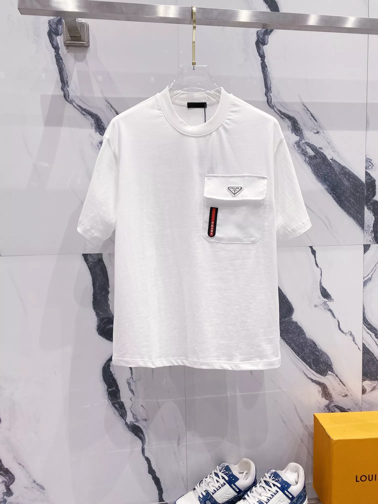 Prada T-Shirts Short Sleeved For Unisex Resilient 3208