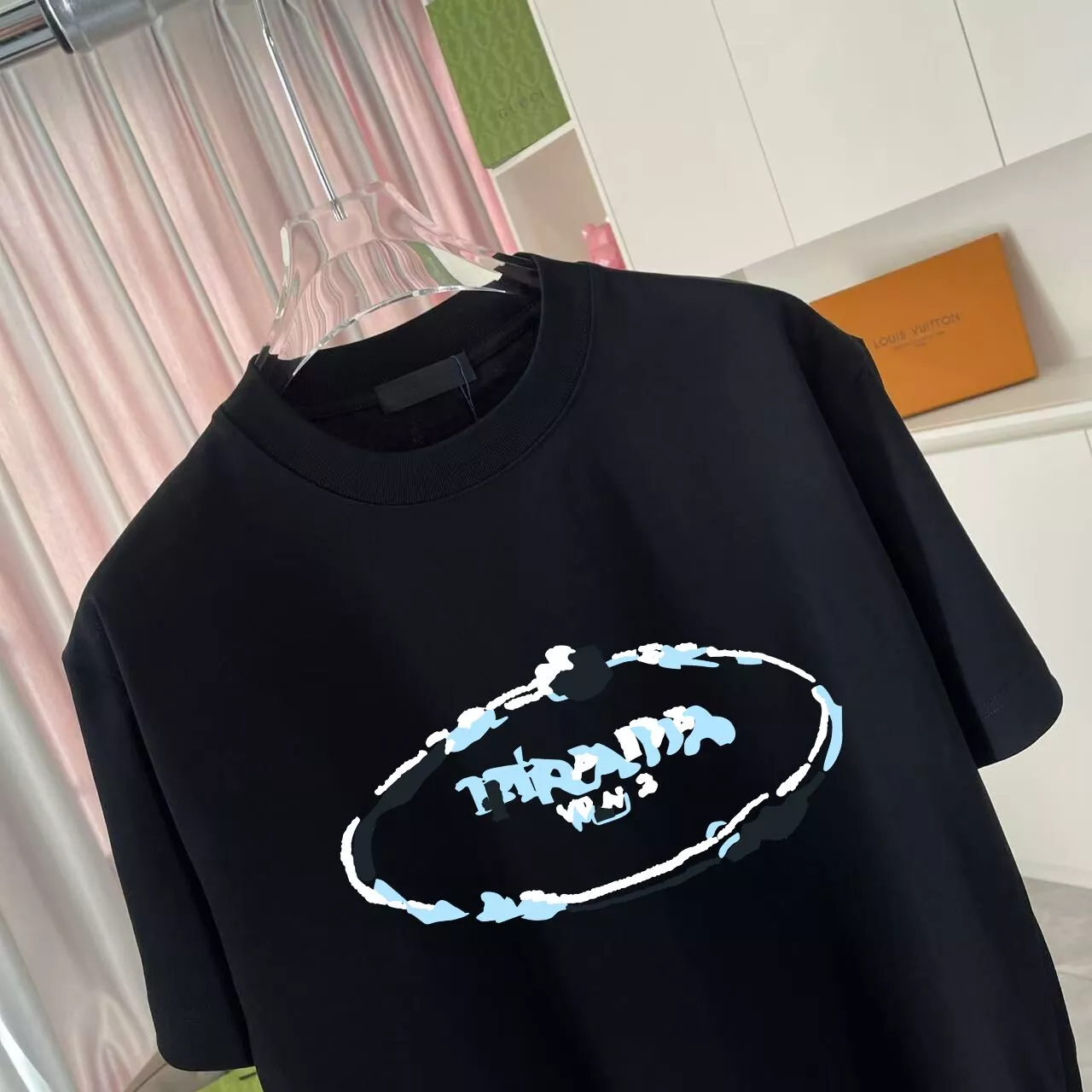 Prada T-Shirts Short Sleeved For Unisex Sleek 6141