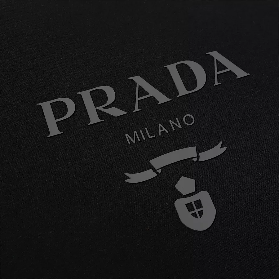 Prada T-Shirts Short Sleeved For Unisex Sophisticated 5876