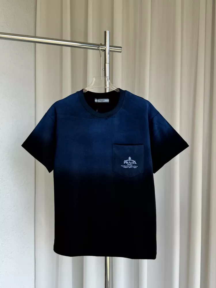 Prada T-Shirts Short Sleeved For Unisex Trendsetting 2482