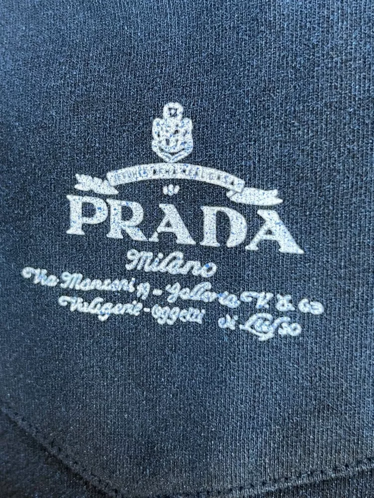 Prada T-Shirts Short Sleeved For Unisex Trendsetting 2482