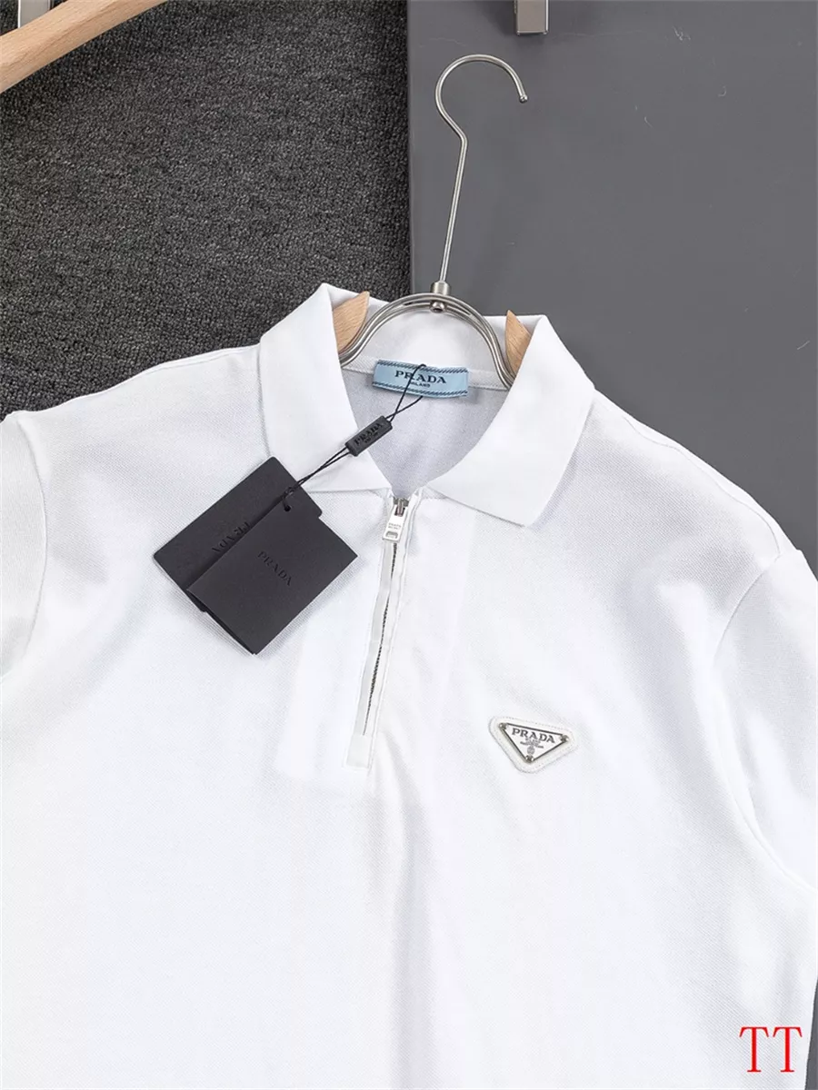 Prada T-Shirts Short Sleeved For Unisex Trendsetting 8598