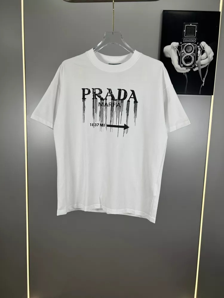 Prada T-Shirts Short Sleeved For Unisex Versatile 6583
