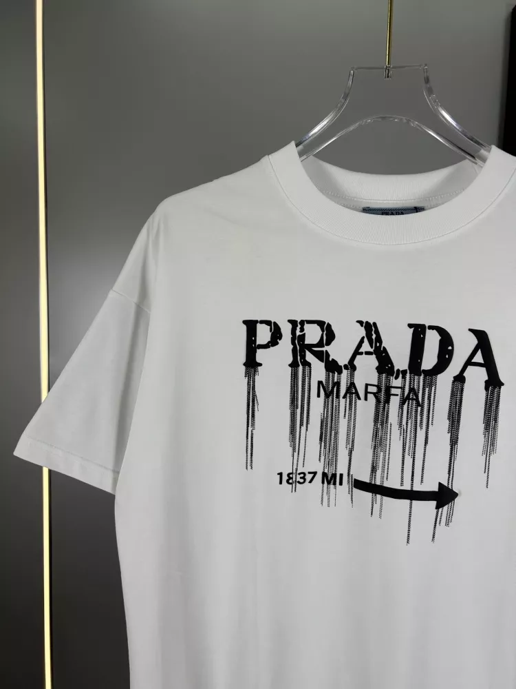 Prada T-Shirts Short Sleeved For Unisex Versatile 6583