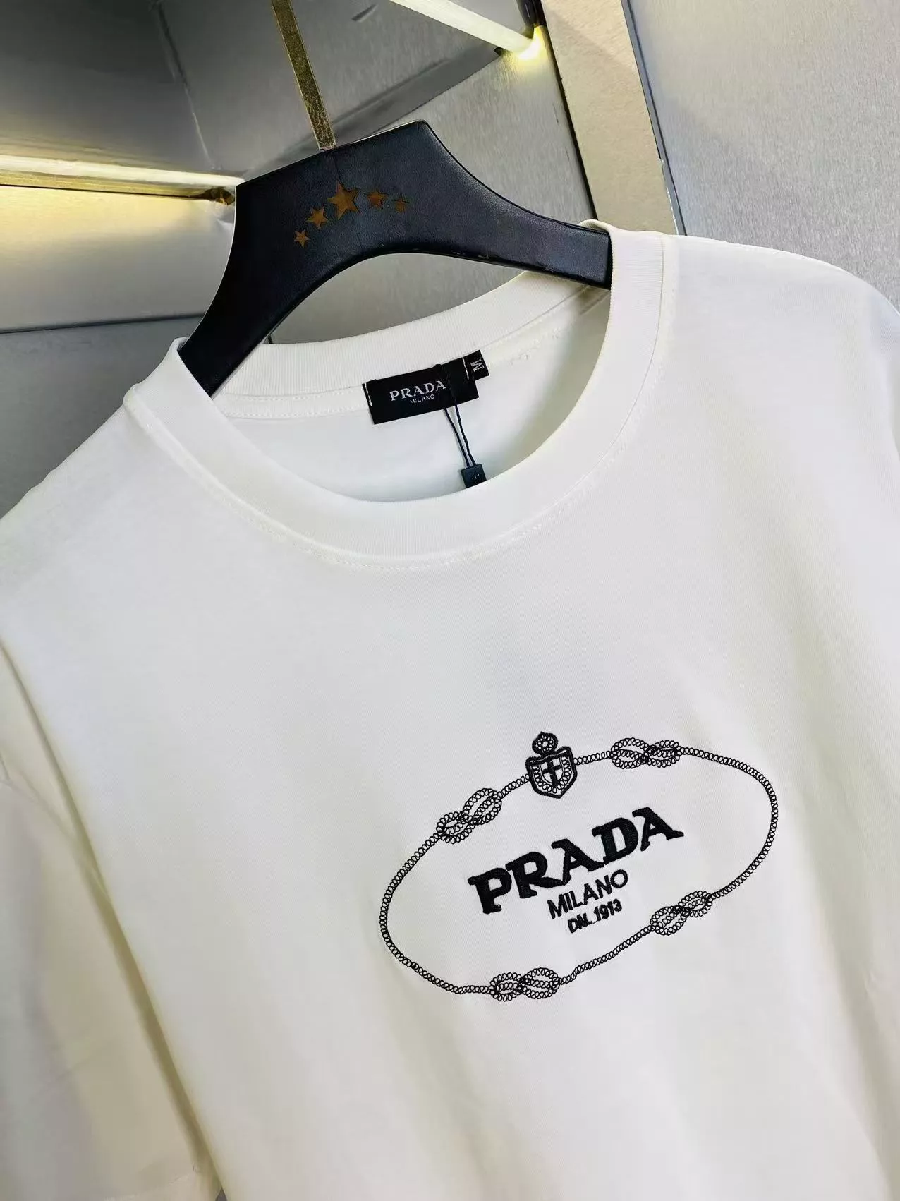 Prada T-Shirts Short Sleeved For Unisex Versatile 6675