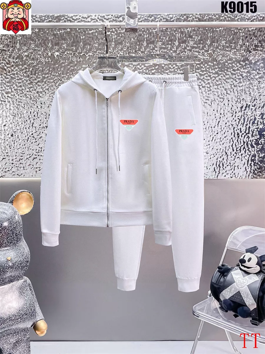 Prada Tracksuits Long Sleeved For Men Cozy 1446