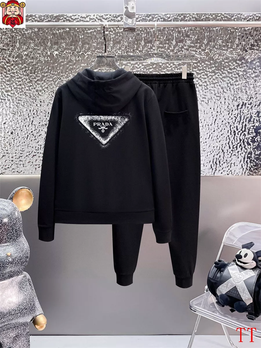 Prada Tracksuits Long Sleeved For Men NewStyle 5391