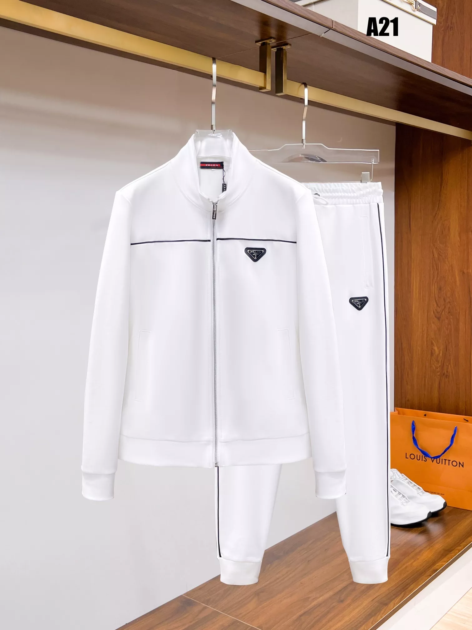Prada Tracksuits Long Sleeved For Men Timeless 7291