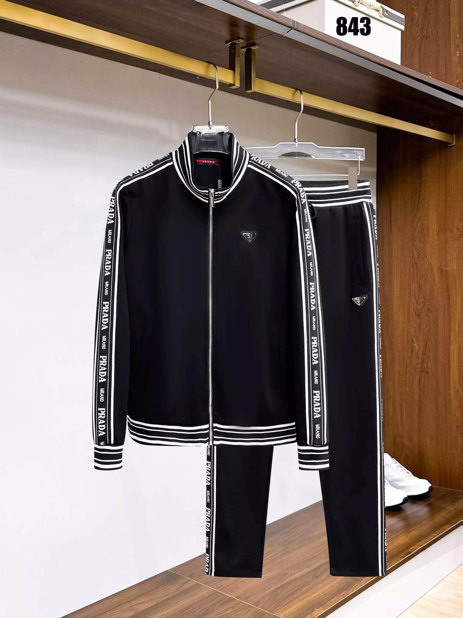Prada Tracksuits Long Sleeved For Men UrbanStyle 3592